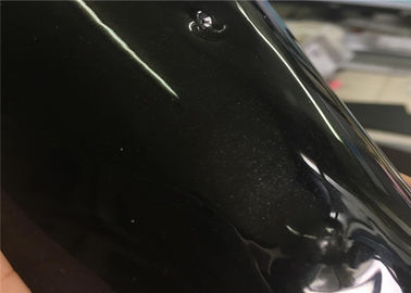 高い光沢のある黒いポリエステル粉のペンキ自動車部品のための滑らかなミラーの効果